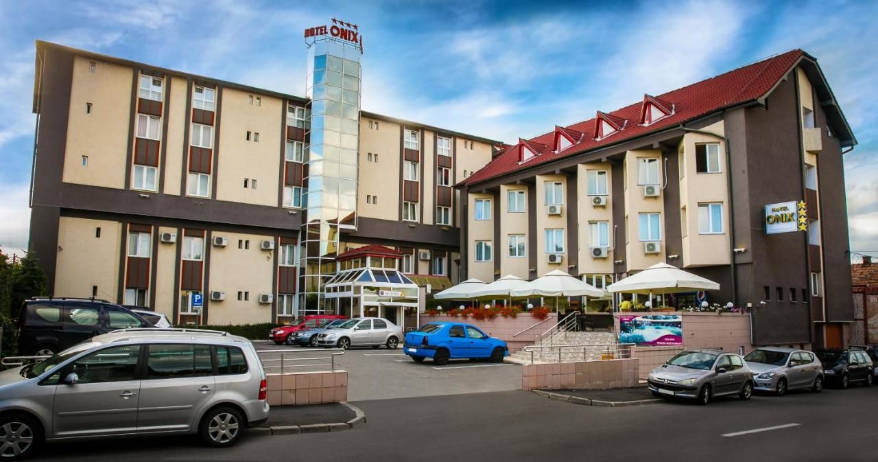 Отель Hotel Onix Клуж-Напока-48