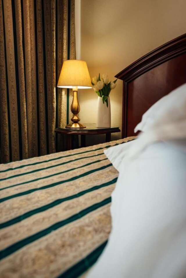 Отель Hotel Onix Клуж-Напока-20
