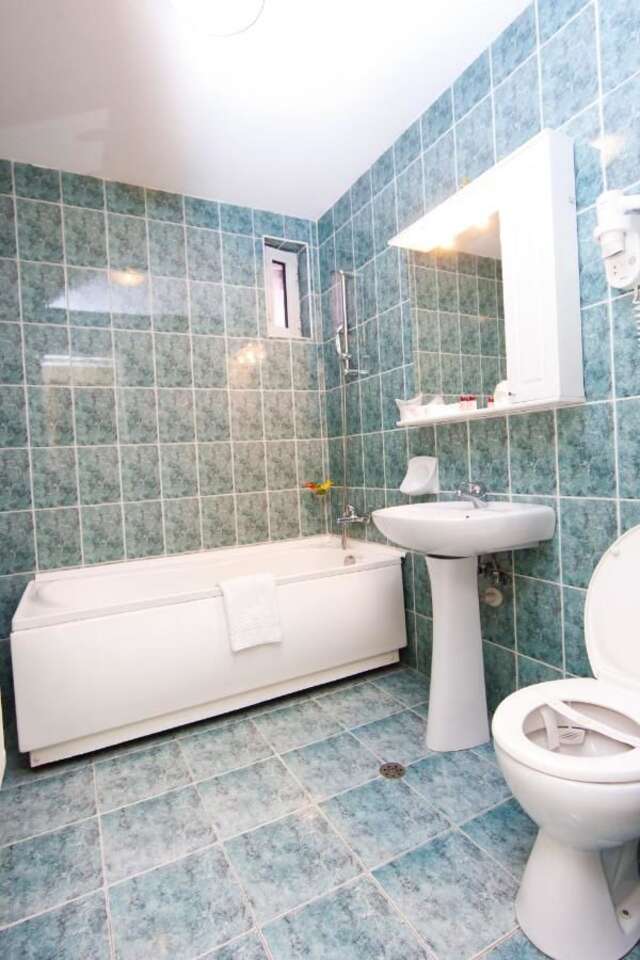 Отель Hotel Onix Клуж-Напока-39